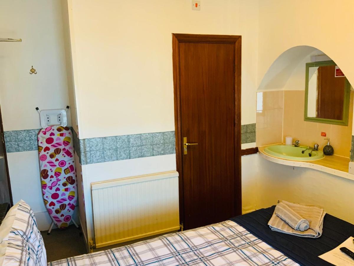 בלקפול The Rockley Hotel מראה חיצוני תמונה